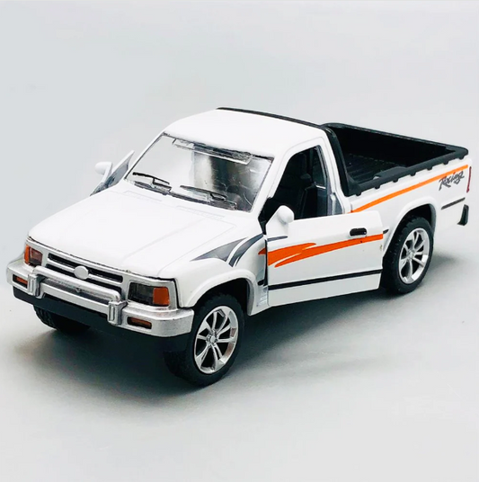 TOYOTA HILUX 1992 DIE CAST MODEL