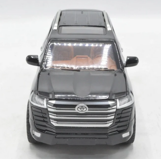 Diecast V8 Land Cruiser Face Lift Model